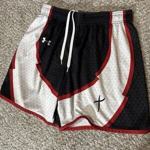 Under Armour Shorts Boys Large Black White Red Athletic Basketball Drawstring